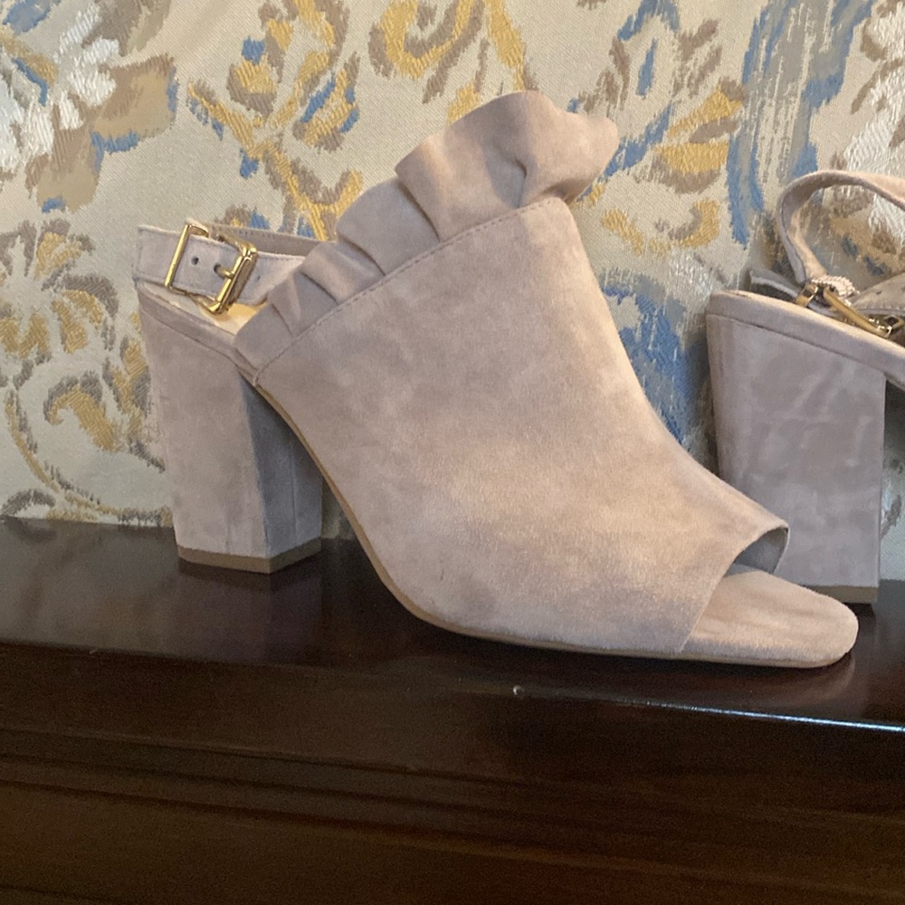 Seychelles grey peep toe heels